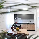 Lpaula,