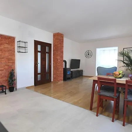 Apartment Lpaula, *