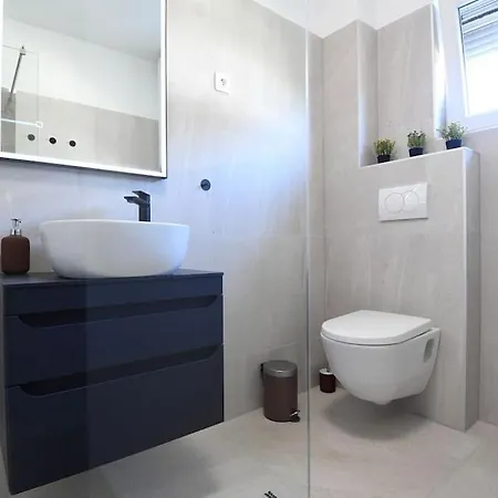 Apartman Lpaula, Zára